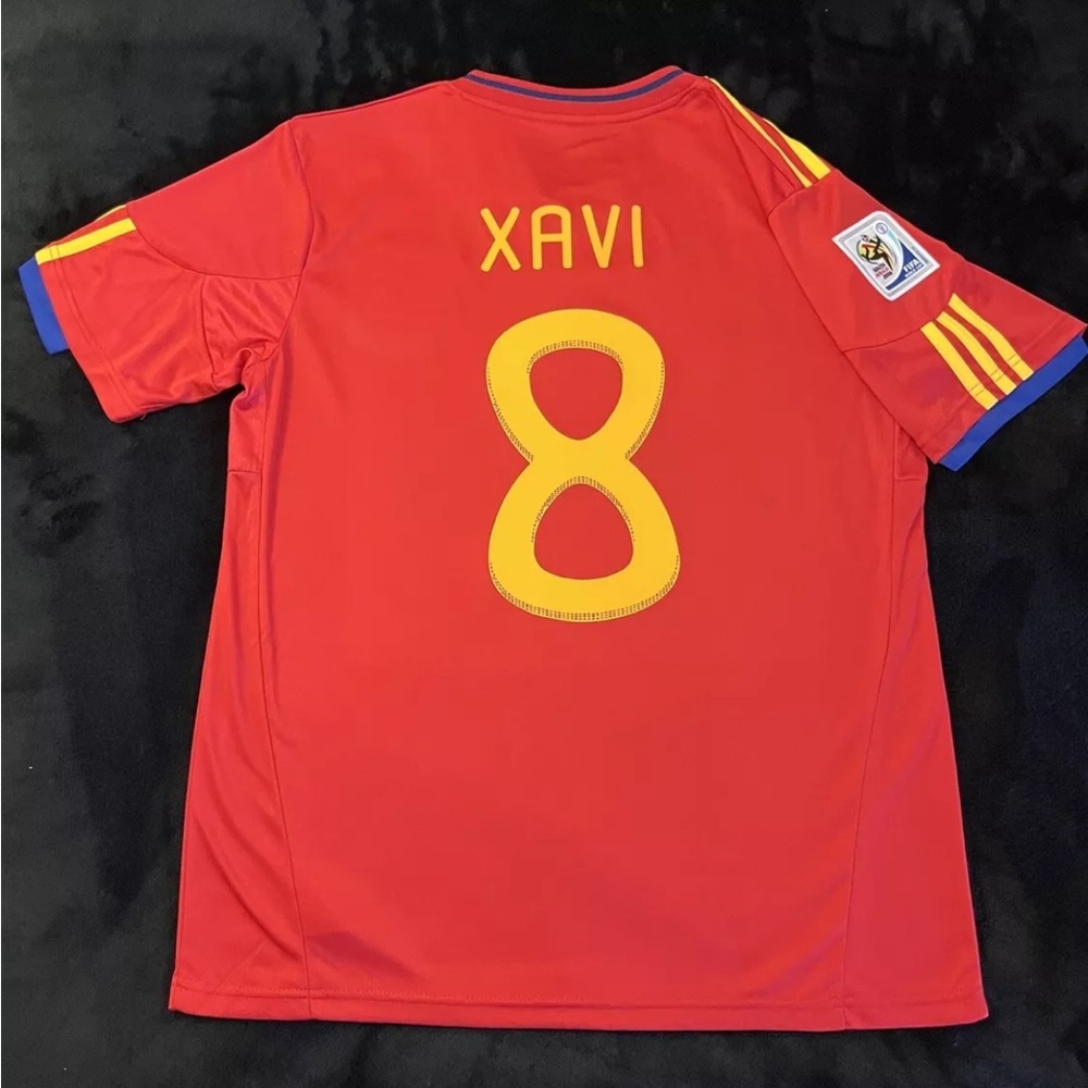 Xavi #8 Spain Retro Soccer Jersey 2010 World Cup Home Red Slim Fit